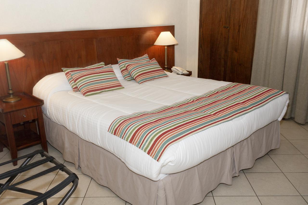 O2 Hotel Buenos Aires Eksteriør billede
