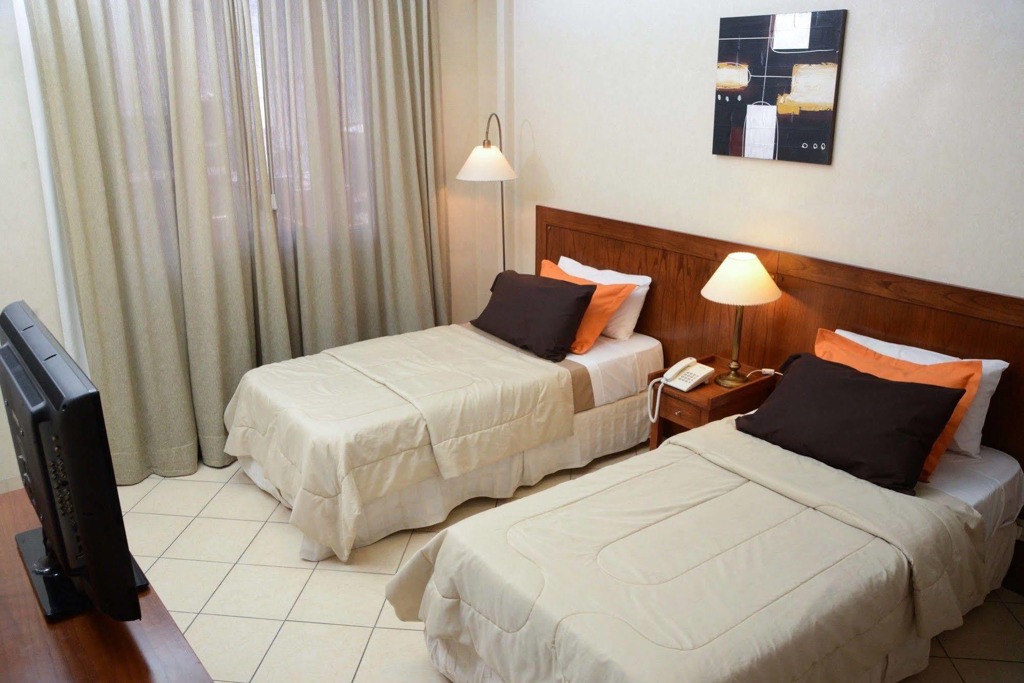 O2 Hotel Buenos Aires Eksteriør billede